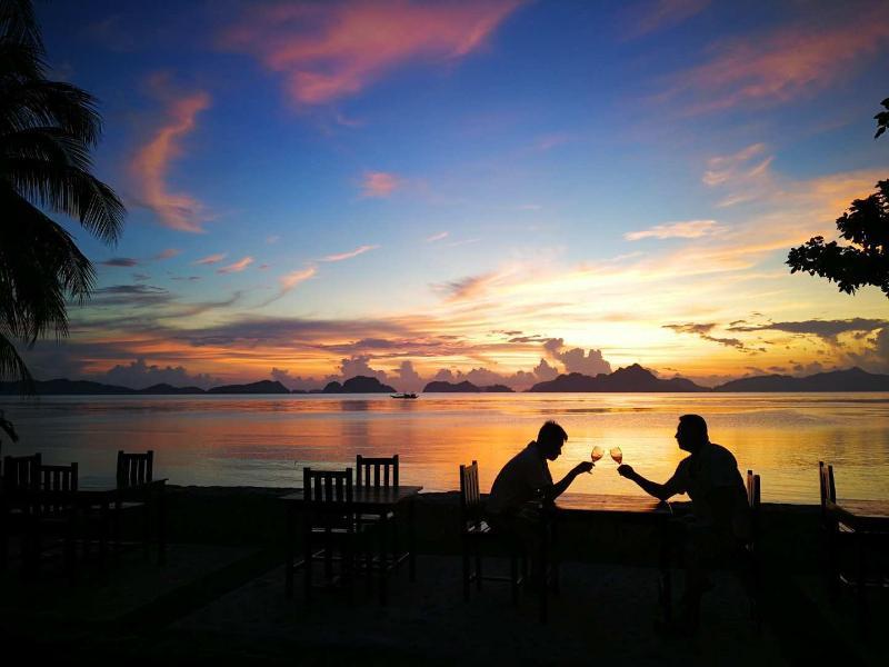 Four Seasons Seaview Hotel El Nido Bagian luar foto